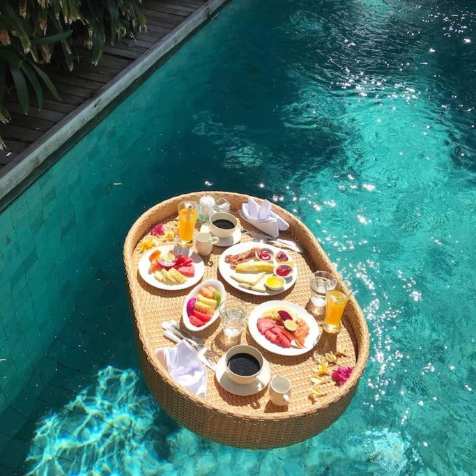 Wahyu Bali 2 Bedrooms Large Pool * Seminyak (Bali)
